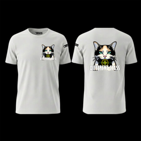 T-shirt Different Class gatto con toppa